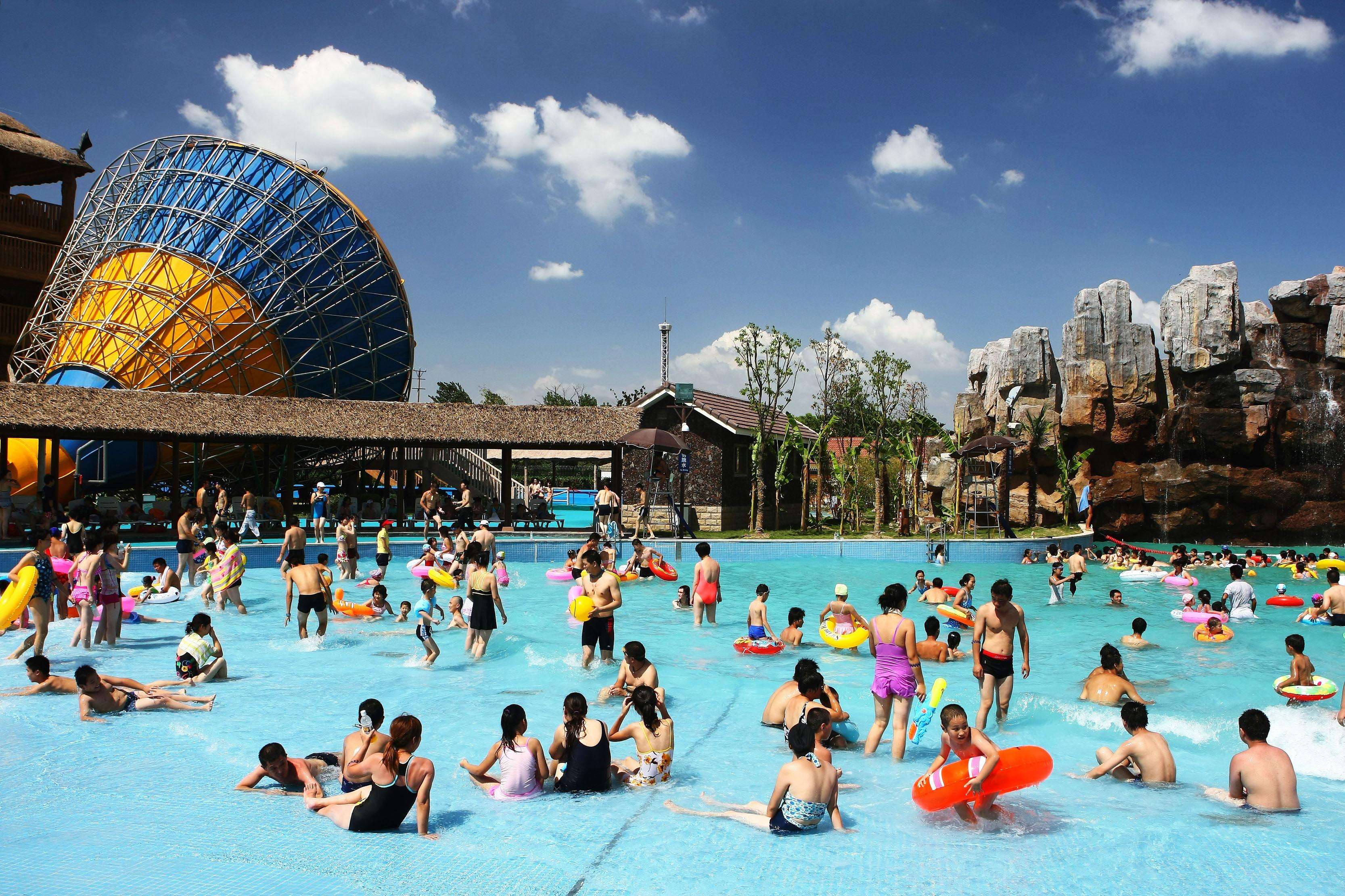 Safe operation management process of water park