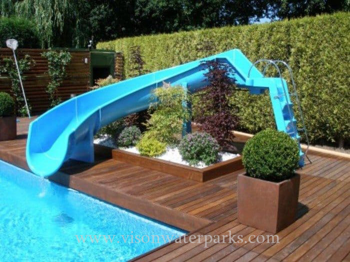 后院游泳池滑梯与顶部为您的地上游泳池