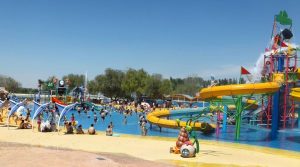 Six factors effect the water park site selection插图