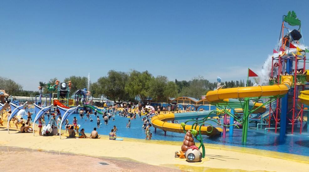 Six factors effect the water park site selection